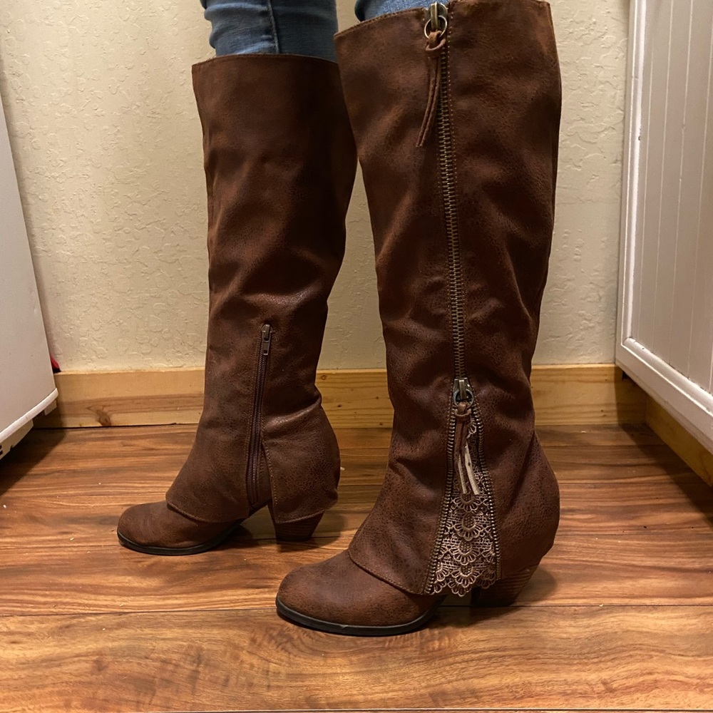 Not Rated lace boots
